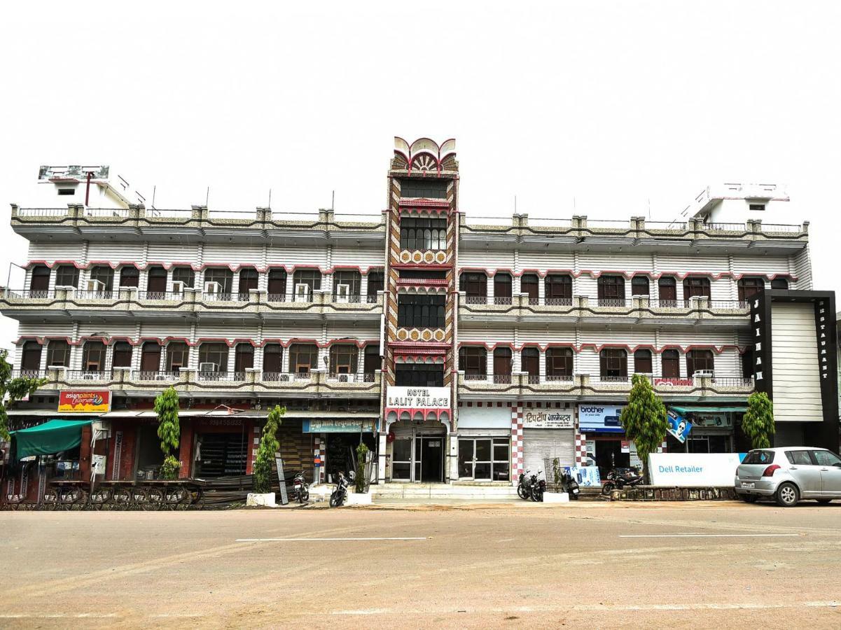 Hotel Lalit Palace Babina Ngoại thất bức ảnh