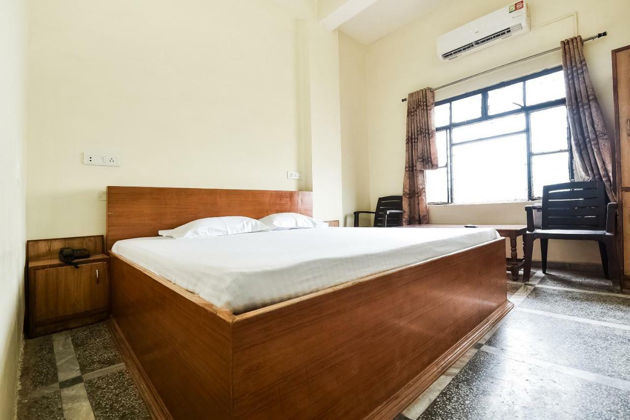 Hotel Lalit Palace Babina Ngoại thất bức ảnh