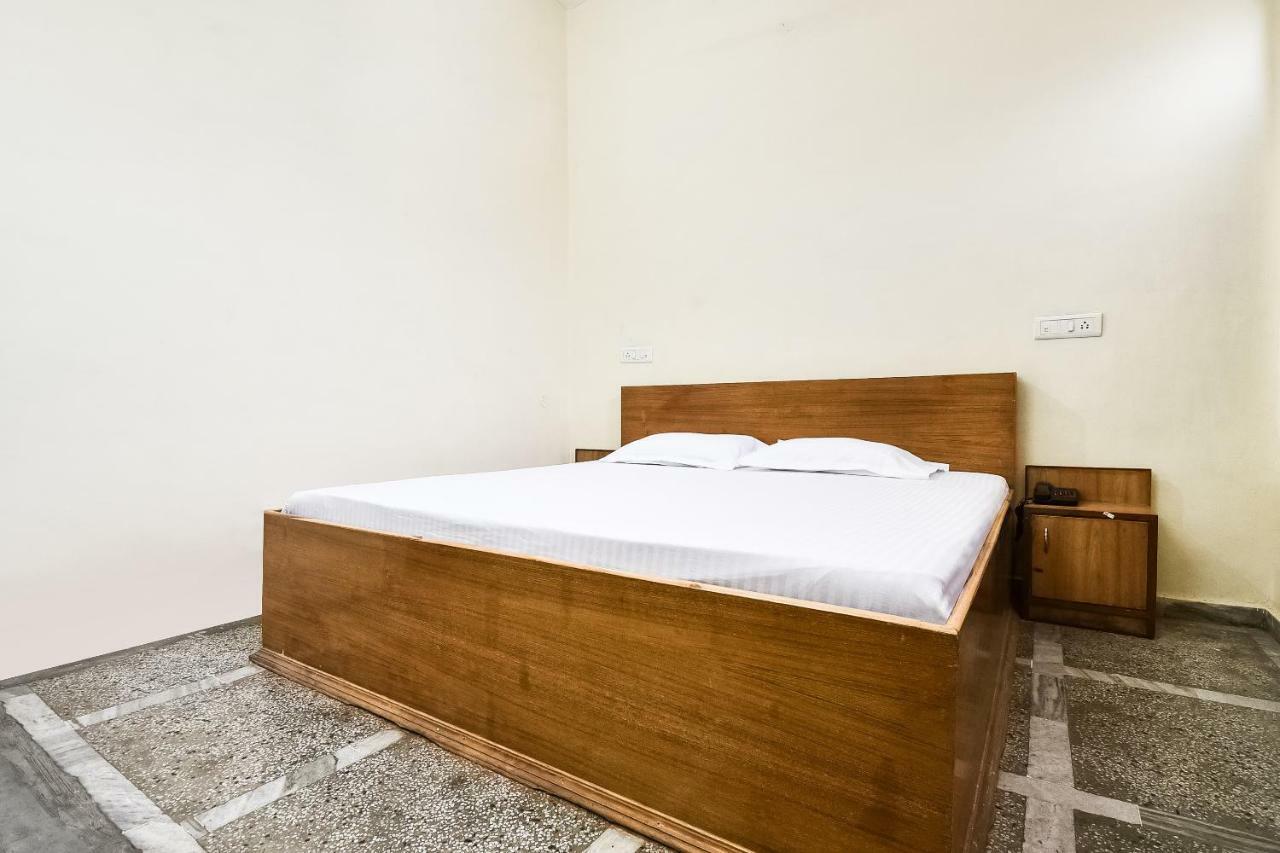 Hotel Lalit Palace Babina Ngoại thất bức ảnh