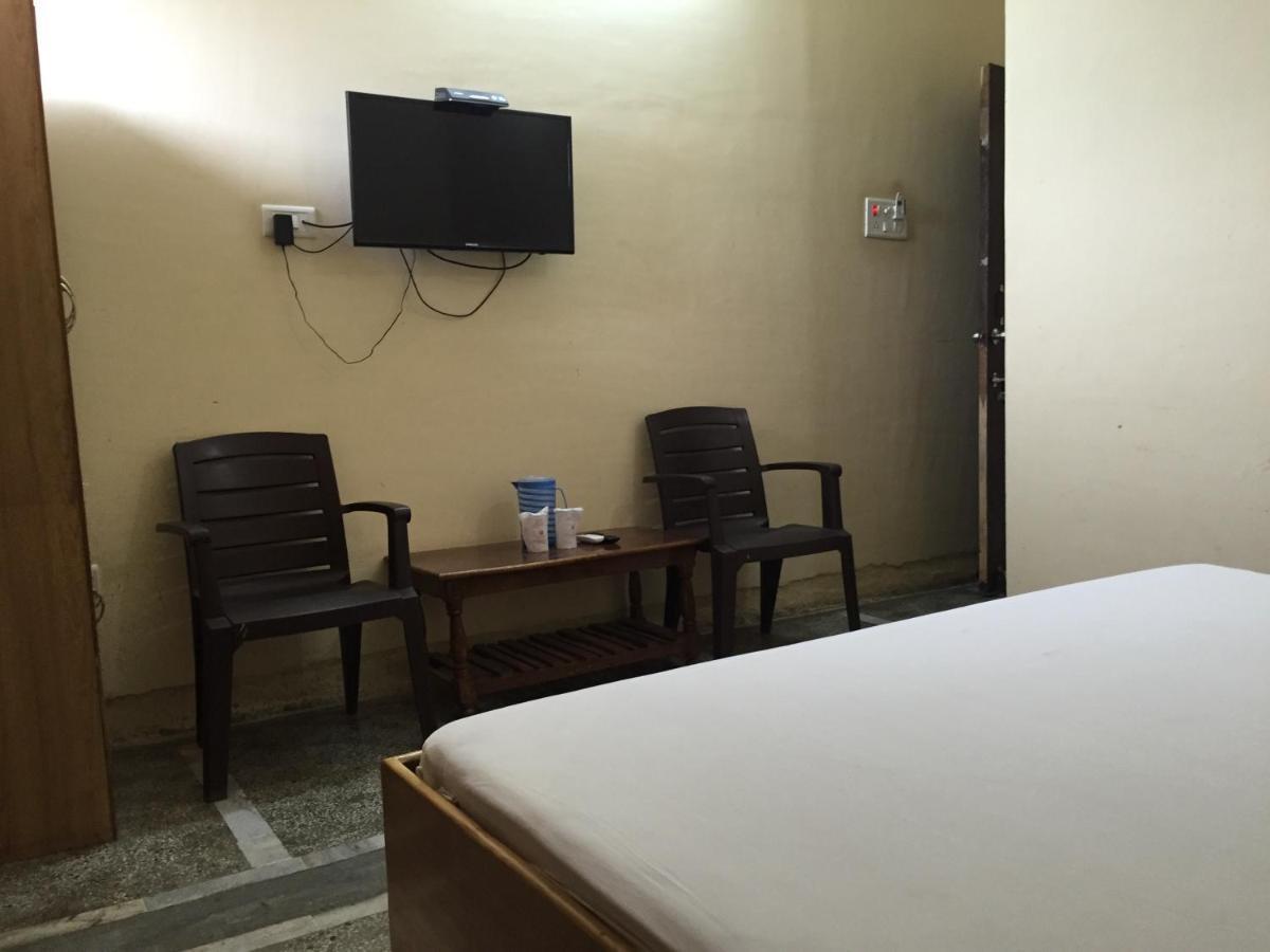 Hotel Lalit Palace Babina Ngoại thất bức ảnh