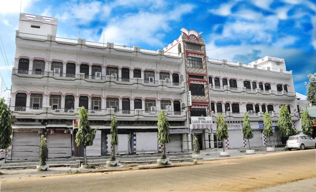 Hotel Lalit Palace Babina Ngoại thất bức ảnh